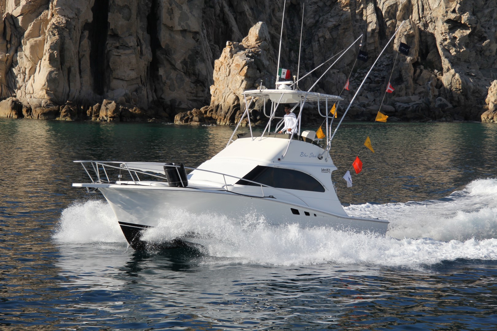 Blue Star – 32 Foot Luhrs