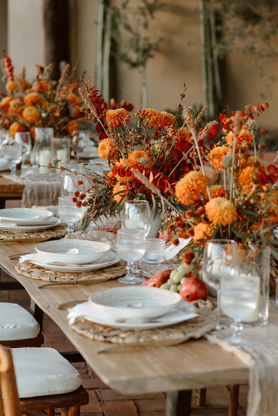 What Wedding Color Palettes Are in Style in Cabo This Season