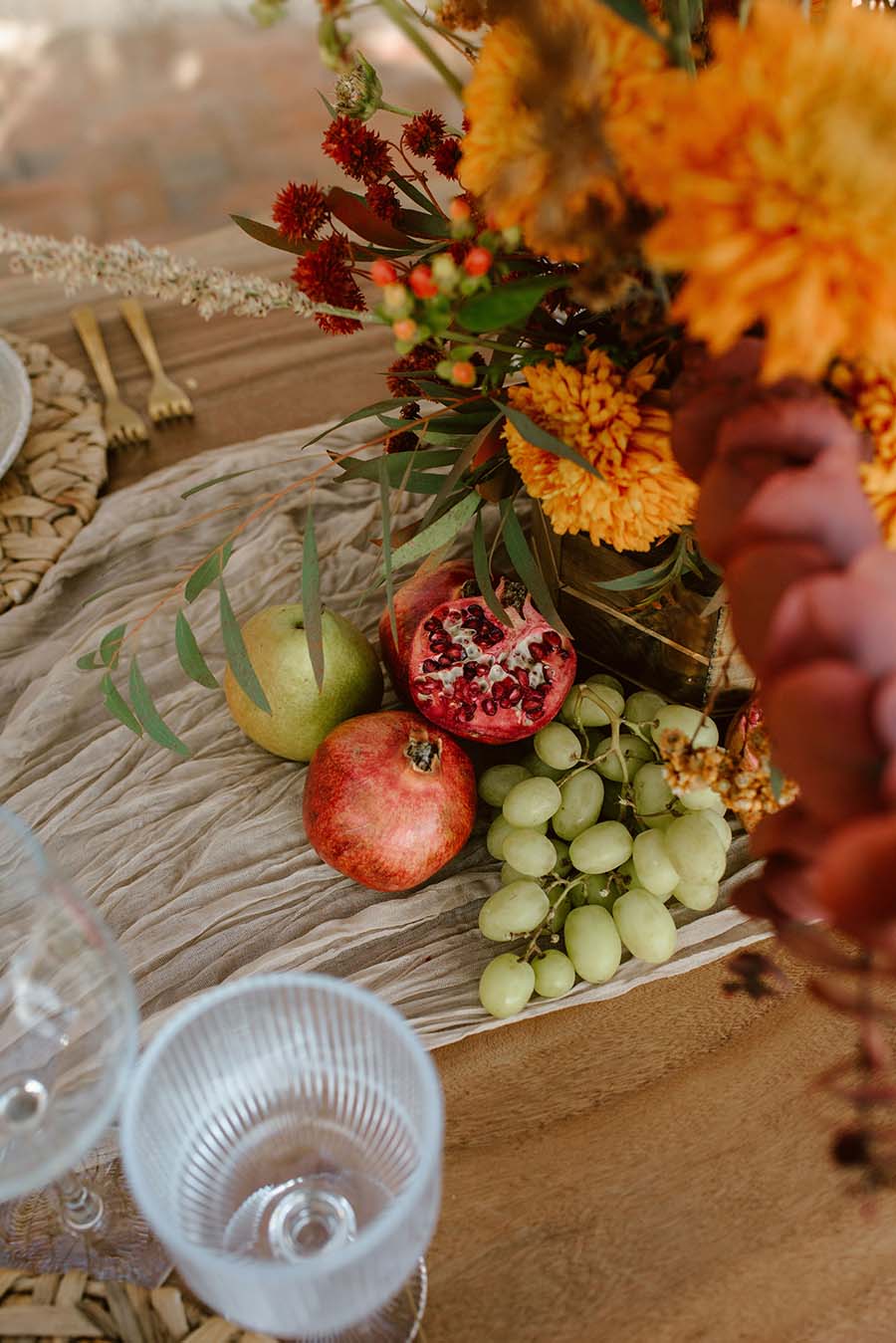 What Wedding Color Palettes Are in Style in Cabo This Season